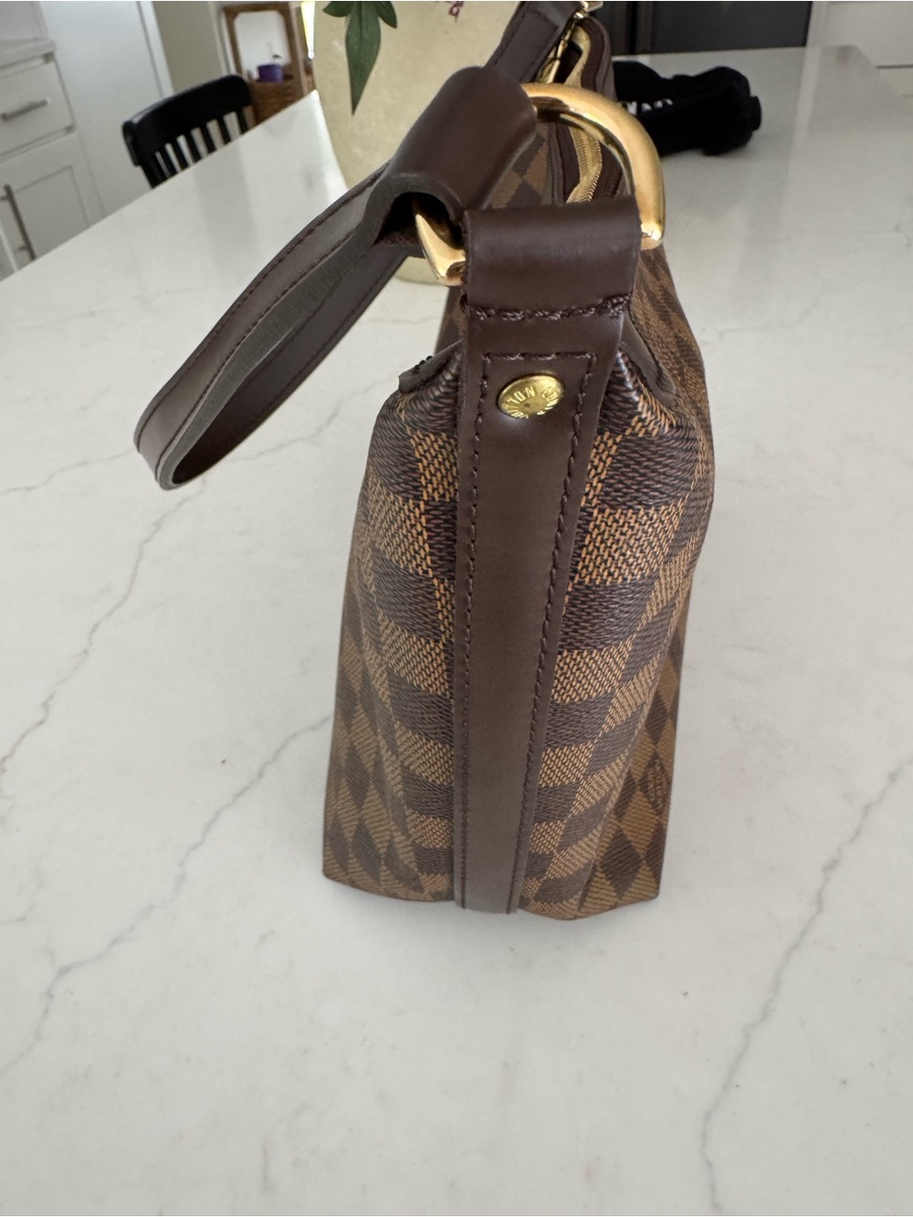 Authentic Louis Vuitton Damier Ebene Illove MM Shoulder Bag - Picture 5 of 13